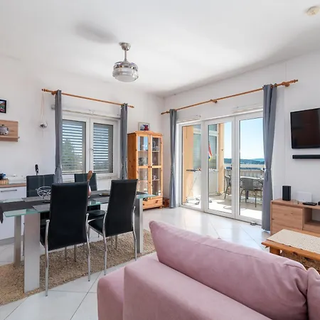 Apartment Monte Mare *