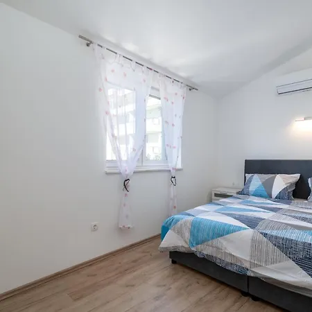 Apartment Monte Mare *